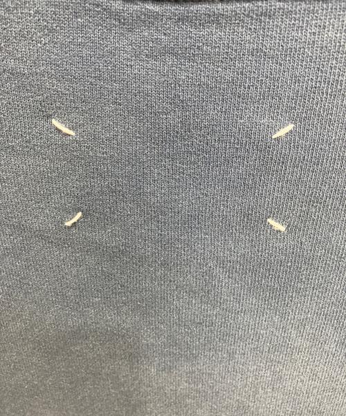 Maison Margiela（メゾンマルジェラ）Maison Margiela (メゾンマルジェラ) オーバーサイズ オーバーダイ ロゴ スウェット ブルー サイズ:XSの古着・服飾アイテム