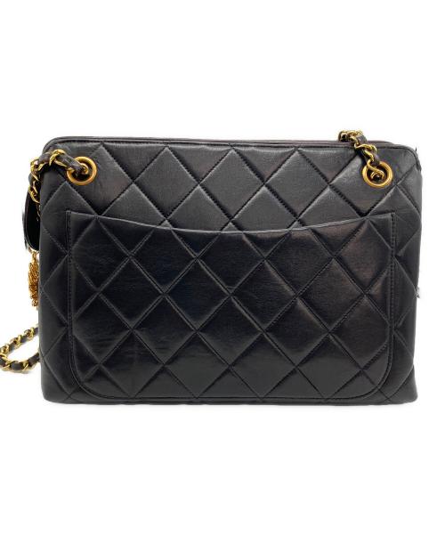CHANEL（シャネル）CHANEL (シャネル) チェーンショルダーバッグ ブラックの古着・服飾アイテム