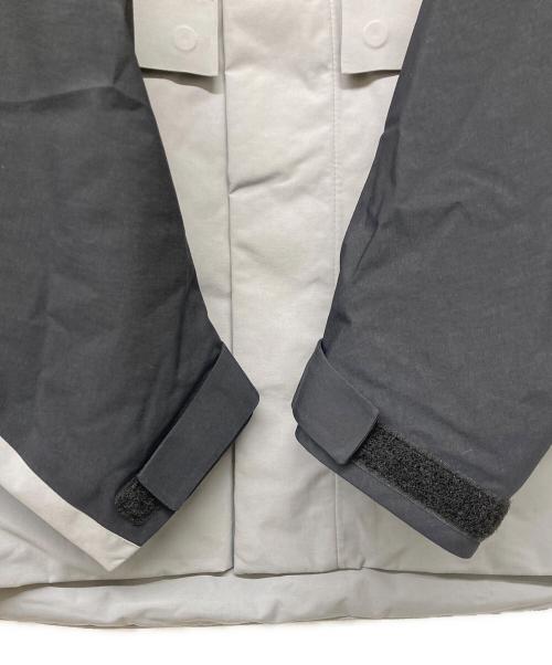 UNIQLO（ユニクロ）UNIQLO (ユニクロ) 21AW ハイブリッドダウンスノーボードパーカ ブラック×グレー サイズ:Sの古着・服飾アイテム