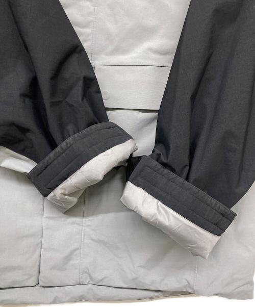 UNIQLO（ユニクロ）UNIQLO (ユニクロ) 21AW ハイブリッドダウンスノーボードパーカ ブラック×グレー サイズ:Sの古着・服飾アイテム