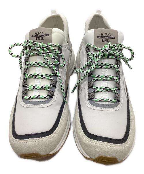 A.P.C.（アーペーセー）A.P.C. (アーペーセー) END (エンド) スニーカー ホワイト×グレー サイズ:43の古着・服飾アイテム