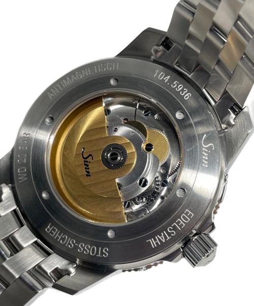 Sinn（シン）Sinn (シン) 104.ST.SA.IW パイロットウォッチ104シリーズ Ref.104.5936 白文字盤 サイズ:41mm/19.0cmの古着・服飾アイテム