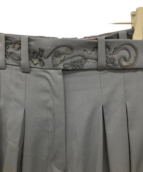 MURRAL（ミューラル）MURRAL (ミューラル) Cucurbita embroidered wide slacks ブラック サイズ:2の古着・服飾アイテム