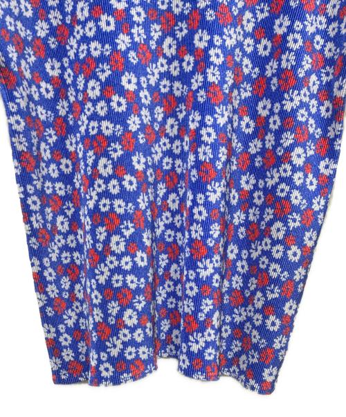 PLEATS PLEASE（プリーツプリーズ）PLEATS PLEASE (プリーツプリーズ) フラワープリントプリーツブラウス ブルー サイズ:3の古着・服飾アイテム