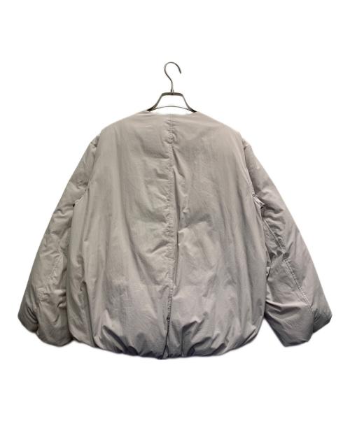 URBAN RESEARCH（アーバンリサーチ）URBAN RESEARCH (アーバンリサーチ) マフラー付きノーカラーショートコクーンダウン ベージュ サイズ:FREEの古着・服飾アイテム