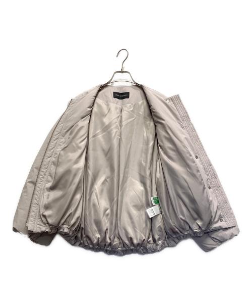 URBAN RESEARCH（アーバンリサーチ）URBAN RESEARCH (アーバンリサーチ) マフラー付きノーカラーショートコクーンダウン ベージュ サイズ:FREEの古着・服飾アイテム