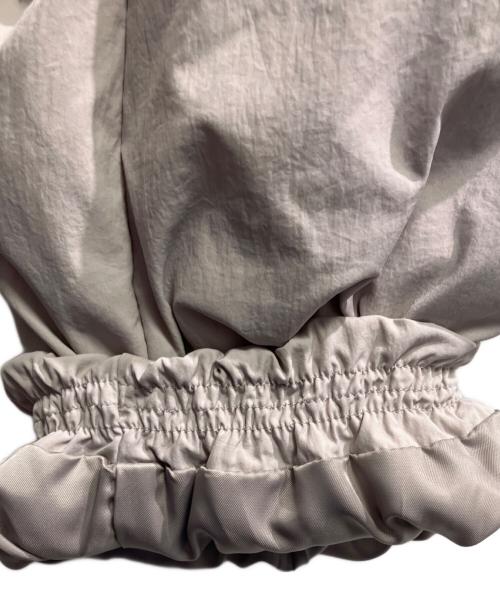 URBAN RESEARCH（アーバンリサーチ）URBAN RESEARCH (アーバンリサーチ) マフラー付きノーカラーショートコクーンダウン ベージュ サイズ:FREEの古着・服飾アイテム