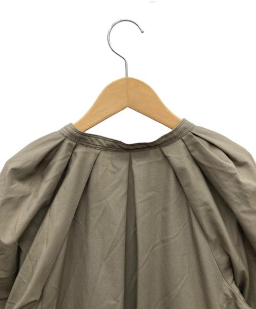 La TOTALITE（ラ ト―タリテ）La TOTALITE (ラ ト―タリテ) ラグランタックフレアーワンピース ブラウン サイズ:FREEの古着・服飾アイテム