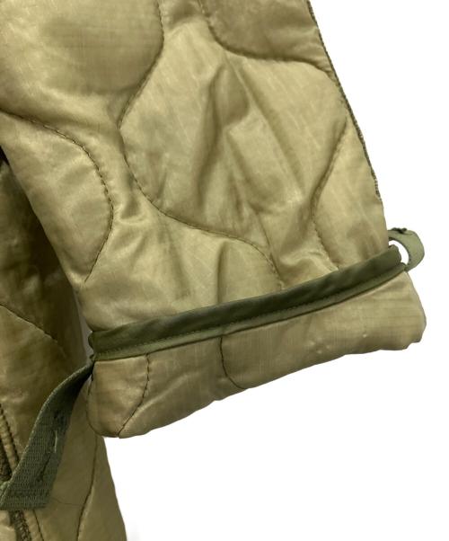 WINFIELD MFG（ウィンフィールド）WINFIELD MFG (ウィンフィールド) キルティングコート オリーブ サイズ:XSの古着・服飾アイテム