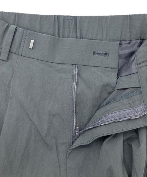 BEAUTY&YOUTH（ビューティーアンドユース）BEAUTY&YOUTH (ビューティーアンドユース) コットンナイロン ワイドタックパンツ グレー サイズ:SIZE XSの古着・服飾アイテム