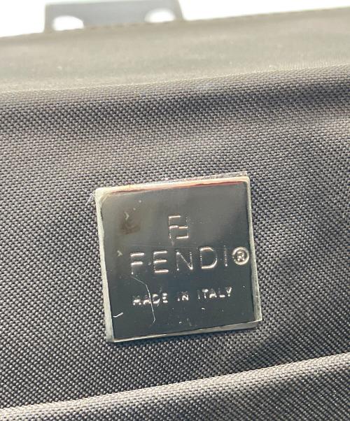 FENDI（フェンディ）FENDI (フェンディ) スクエアハンドバッグ ブラウンの古着・服飾アイテム