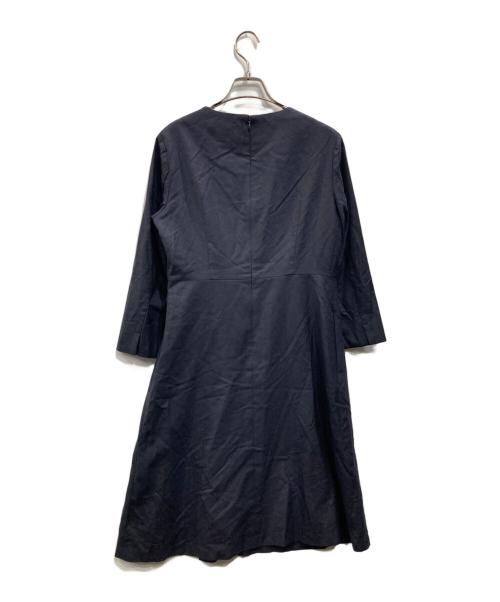 23区（ニジュウサンク）23区 (ニジュウサンク) サイドベルトウールワンピース ネイビー サイズ:38の古着・服飾アイテム