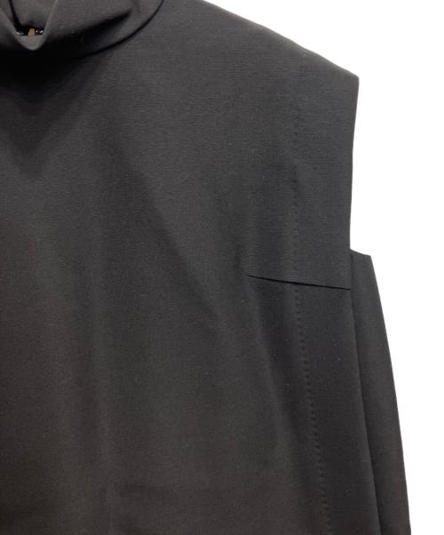 mikako nakamura（ミカコ ナカムラ）mikako nakamura (ミカコ ナカムラ) ノースリーブハイネックワンピース ブラック サイズ:FREEの古着・服飾アイテム