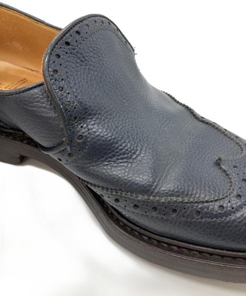 Tricker's（トリッカーズ）Tricker's (トリッカーズ) フルブローグ スリッポン ネイビー サイズ:8　1/2の古着・服飾アイテム