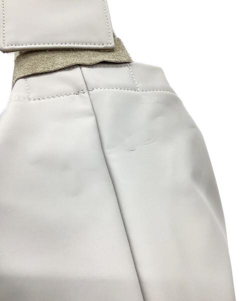 PUBLIC TOKYO（パブリックトウキョウ）PUBLIC TOKYO (パブリックトウキョウ) YOROZU タスキショルダーBAG M ベージュの古着・服飾アイテム