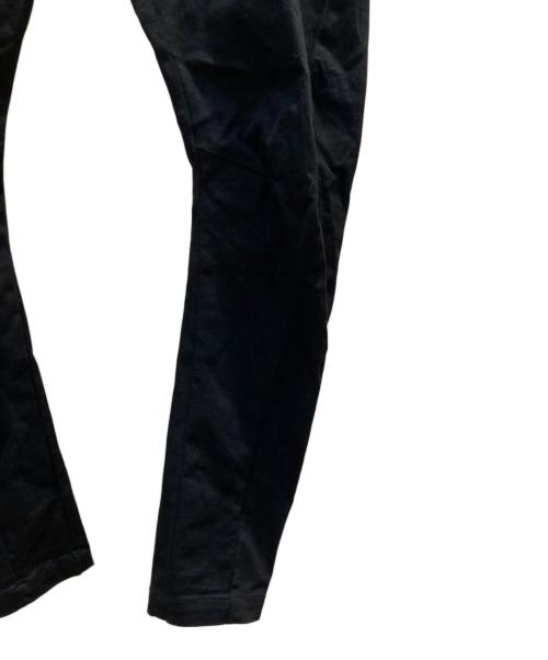 ATTACHMENT（アタッチメント）ATTACHMENT (アタッチメント) ラバーストレッチツイル 3Dパンツ ブラック サイズ:４の古着・服飾アイテム