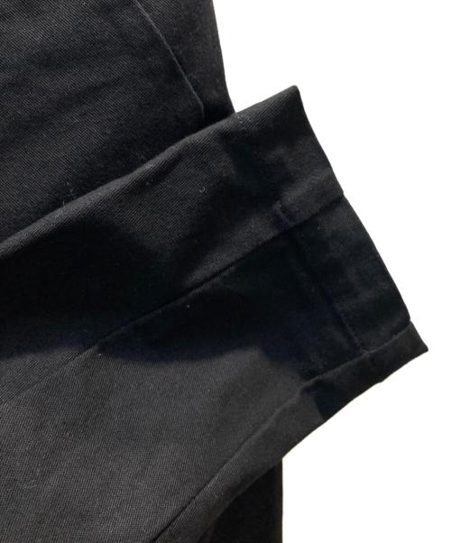 ATTACHMENT（アタッチメント）ATTACHMENT (アタッチメント) ラバーストレッチツイル 3Dパンツ ブラック サイズ:４の古着・服飾アイテム