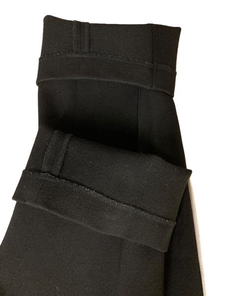 PHEENY（フィーニー）PHEENY (フィーニー) Tricotine side stripe high waist slacks ブラック サイズ:SIZE 1の古着・服飾アイテム