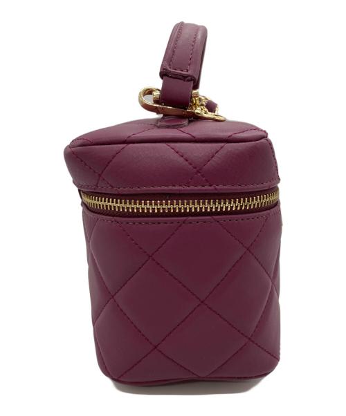 AULENTTI（オウレンティ）AULENTTI (オウレンティ) キルティングバニティショルダーバッグ パープルの古着・服飾アイテム