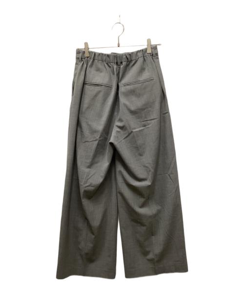 FRAMeWORK（フレームワーク）FRAMeWORK (フレームワーク) ウォッシャブルTWタックワイドパンツ グレー サイズ:40の古着・服飾アイテム