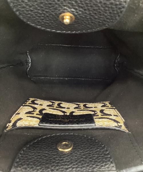 Salvatore Ferragamo（サルヴァトーレ フェラガモ）Salvatore Ferragamo (サルヴァトーレ フェラガモ) ショルダーバッグ ブラックの古着・服飾アイテム