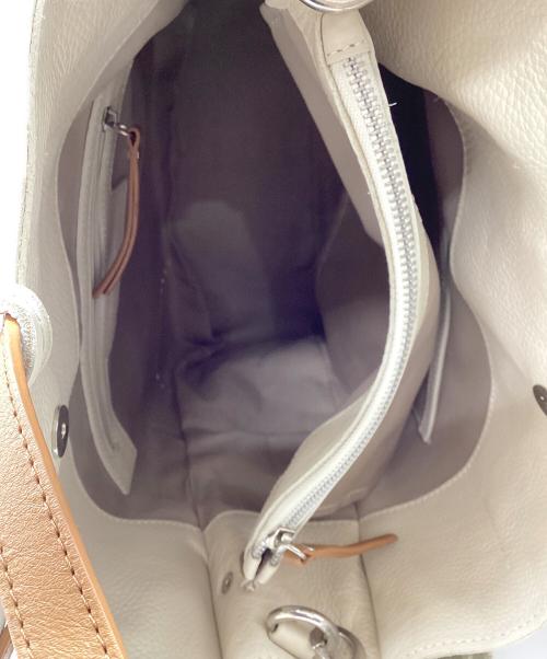 GIANNI CHIARINI（ジャンニ キアリーニ）GIANNI CHIARINI (ジャンニ キアリーニ) 2WAYレザートートバッグ アイボリーの古着・服飾アイテム