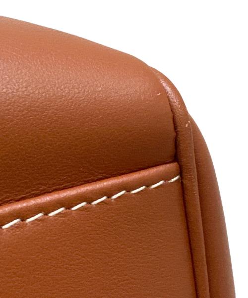 CELINE（セリーヌ）CELINE (セリーヌ) ソフト16 (セーズ) ミディアム タン サイズ:ミディアムの古着・服飾アイテム