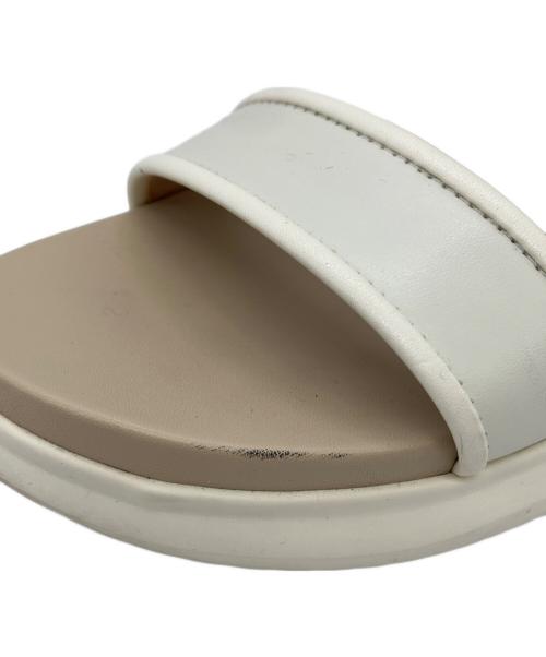 COLE HAAN（コールハーン）COLE HAAN (コールハーン) ゼログランド メリット サンダル ベージュ サイズ:7Bの古着・服飾アイテム