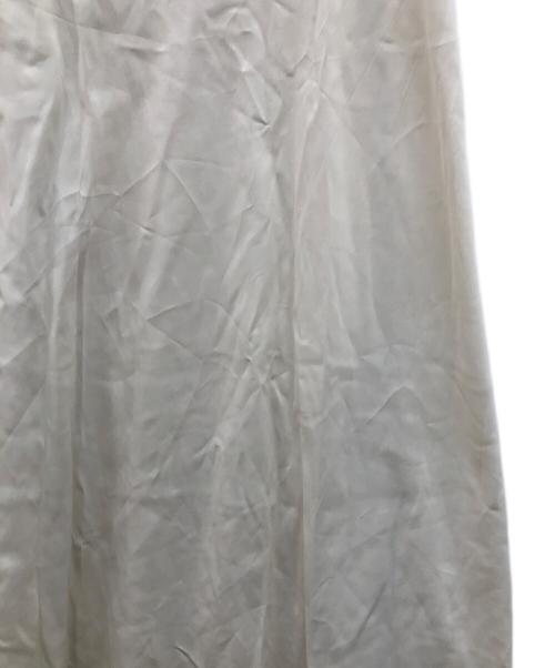 BEARDSLEY（ビアズリー）BEARDSLEY (ビアズリー) バックテールスカート ホワイト サイズ:Lの古着・服飾アイテム