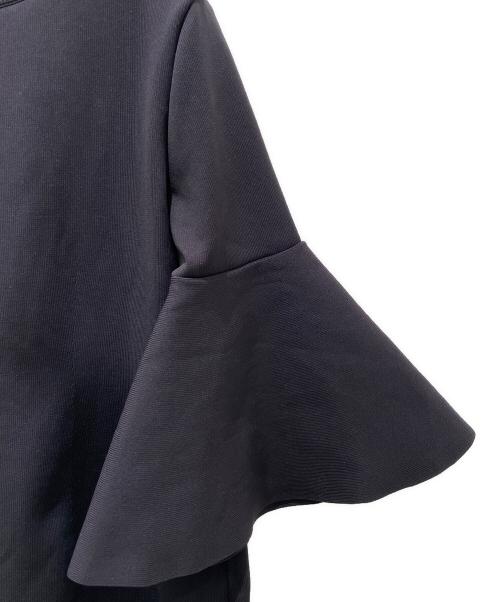 ADORE（アドーア）ADORE (アドーア) フォルムドニットワンピース ブラック サイズ:38 未使用品の古着・服飾アイテム