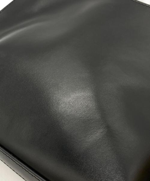 YAHKI（ヤーキ）YAHKI (ヤーキ) レザーショルダーバッグ ブラックの古着・服飾アイテム