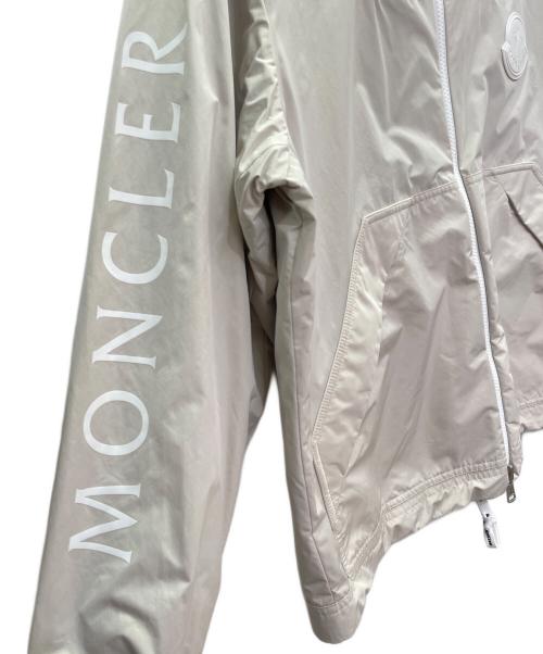 MONCLER（モンクレール）MONCLER (モンクレール) CHABAT GIUBBOTTO ロゴリバーシブルブルゾン ベージュ×グレー サイズ:2の古着・服飾アイテム
