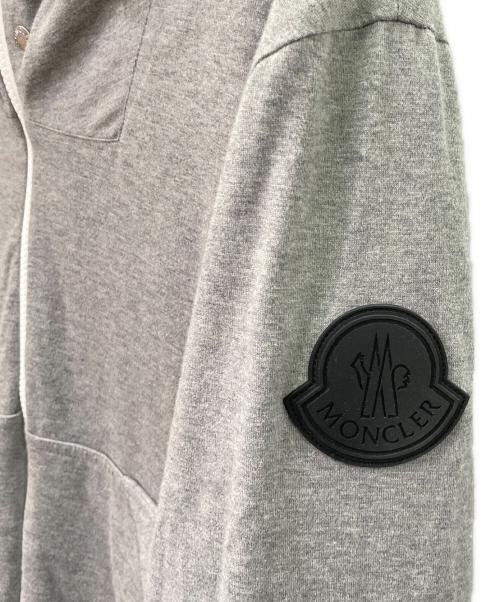 MONCLER（モンクレール）MONCLER (モンクレール) CHABAT GIUBBOTTO ロゴリバーシブルブルゾン ベージュ×グレー サイズ:2の古着・服飾アイテム