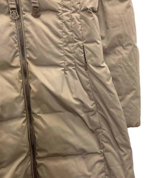 MONCLER（モンクレール）MONCLER (モンクレール) ダウンコート ブラウンの古着・服飾アイテム