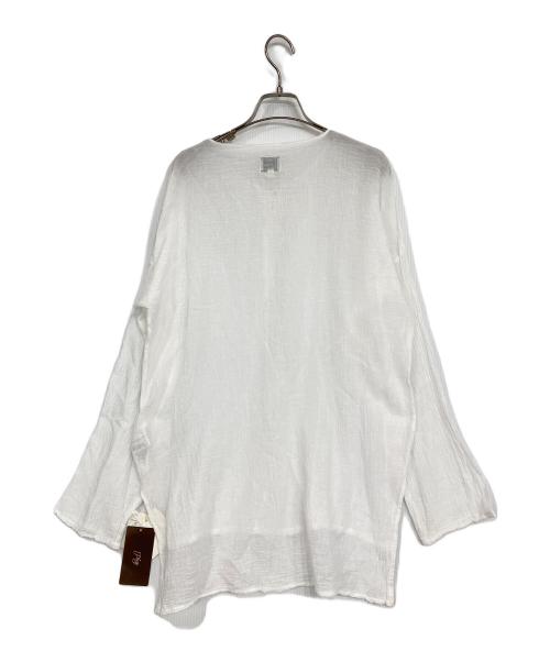 LES ATELIERS FRANCAIS DE CONFECTION（ル アトリエフランセ デ コンフェクション）LES ATELIERS FRANCAIS DE CONFECTION (ル アトリエフランセ デ コンフェクション) HENLY NECK L/SL シャツ ホワイト サイズ:TUの古着・服飾アイテム