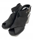 Maison Margielaメゾンマルジェラ）の古着「アンクルストラップクロスレザーサンダル」｜ブラック