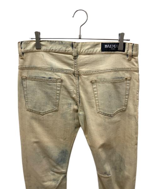 BALMAIN（バルマン）BALMAIN (バルマン) ブリーチ加工デニムパンツ ホワイト サイズ:33の古着・服飾アイテム