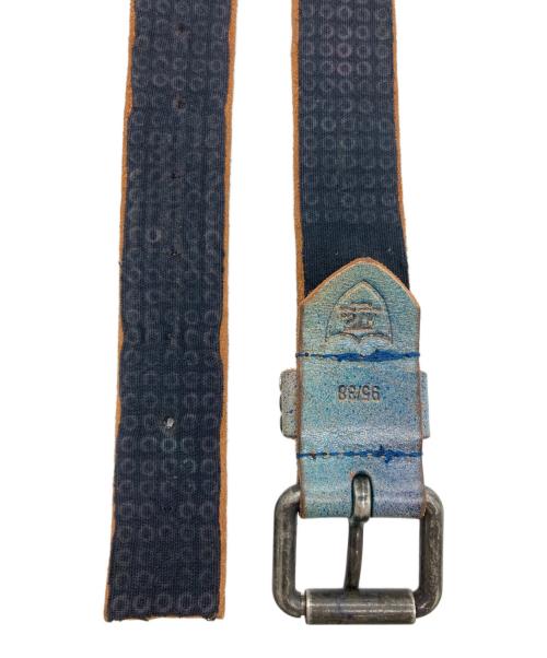 htc（エイチティーシー）htc (エイチティーシー) スタッズベルト ブルーの古着・服飾アイテム