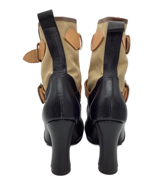 Vivienne Westwood（ヴィヴィアンウエストウッド）Vivienne Westwood (ヴィヴィアンウエストウッド) アニマルトゥボンテージブーツ ベージュ サイズ:4の古着・服飾アイテム