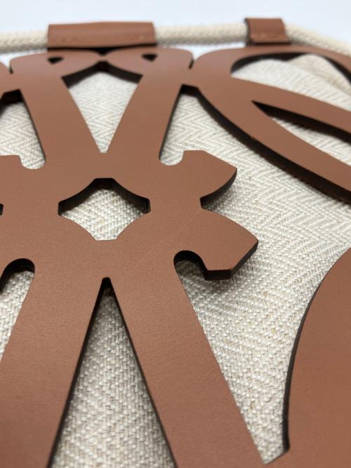 LOEWE（ロエベ）LOEWE (ロエベ) アナグラム カットアウト クロスボディ ブラウン サイズ:下記参照の古着・服飾アイテム