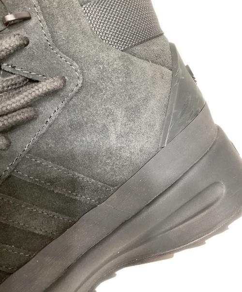 adidas（アディダス）adidas (アディダス) ハイカットスニーカー ブラック サイズ:27cmの古着・服飾アイテム