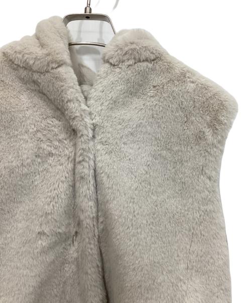 GEORGES RECH（ジョルジュレッシュ）GEORGES RECH (ジョルジュレッシュ) エコファータフタダウンベスト アイボリー サイズ:36の古着・服飾アイテム