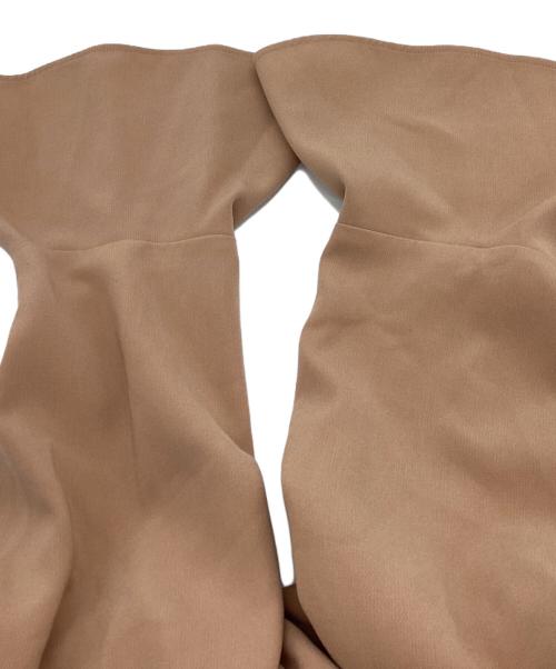 flicka（フリッカ）FLICKA (フリッカ) サイドパールワンピース ベージュ サイズ:1の古着・服飾アイテム