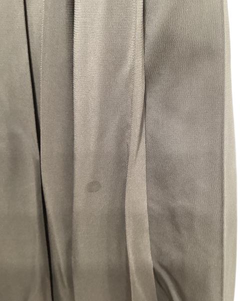 MACKINTOSH PHILOSOPHY（マッキントッシュ フィロソフィー）MACKINTOSH PHILOSOPHY (マッキントッシュ フィロソフィー) グロッシーツイルタックプリーツスカート グリーン サイズ:38の古着・服飾アイテム