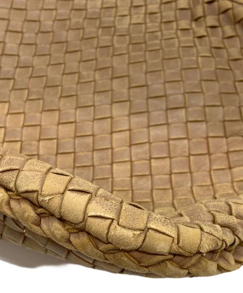 BOTTEGA VENETA（ボッテガベネタ）BOTTEGA VENETA (ボッテガベネタ) イントレチャートワンショルダーバッグ ベージュの古着・服飾アイテム