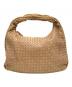 BOTTEGA VENETA（ボッテガベネタ）の古着「イントレチャートワンショルダーバッグ」｜ベージュ