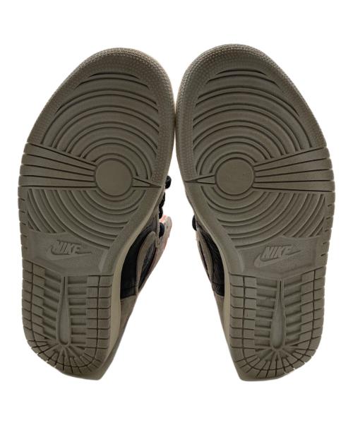 NIKE（ナイキ）NIKE (ナイキ) スニーカー ライトグレー サイズ:27cmの古着・服飾アイテム