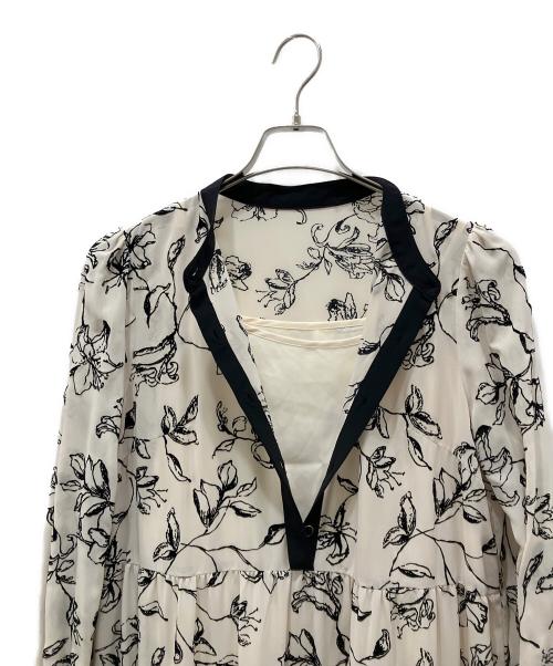 Diagram（ダイアグラム）Diagram (ダイアグラム) フロッキーフラワープリントワンピース ホワイト サイズ:36の古着・服飾アイテム