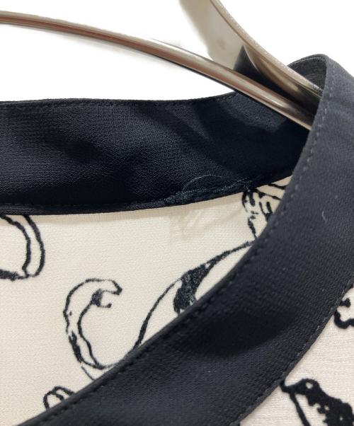 Diagram（ダイアグラム）Diagram (ダイアグラム) フロッキーフラワープリントワンピース ホワイト サイズ:36の古着・服飾アイテム