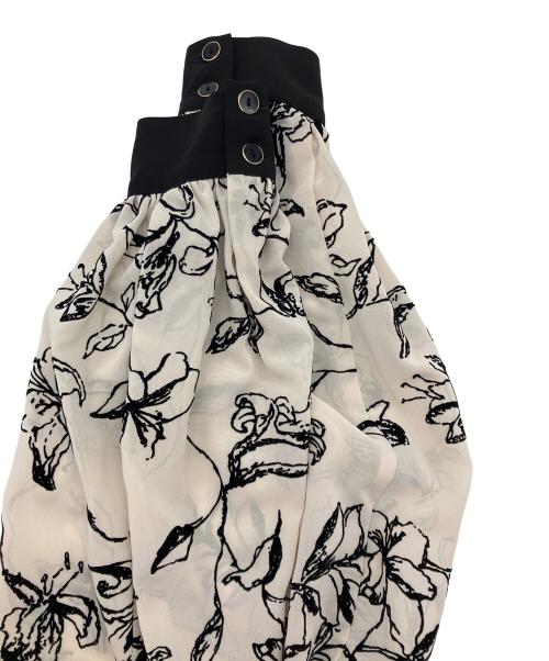 Diagram（ダイアグラム）Diagram (ダイアグラム) フロッキーフラワープリントワンピース ホワイト サイズ:36の古着・服飾アイテム